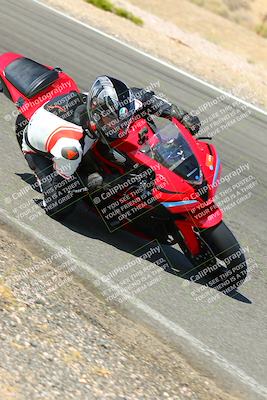 media/Oct-16-2022-TrackXperience (Sun) [[236a00b5b6]]/Group 3/session 4 turn 2/